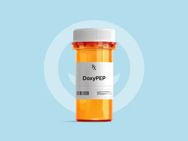 банка лекарств с надписью DoxyPEP