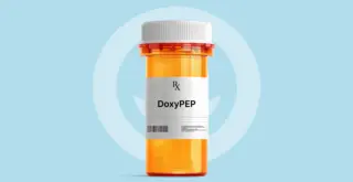 банка лекарств с надписью DoxyPEP